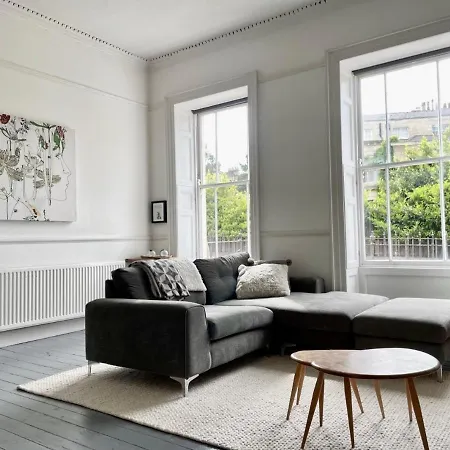 Grand & Graceful One Bed Flat In Clifton Village Apartment Bristol