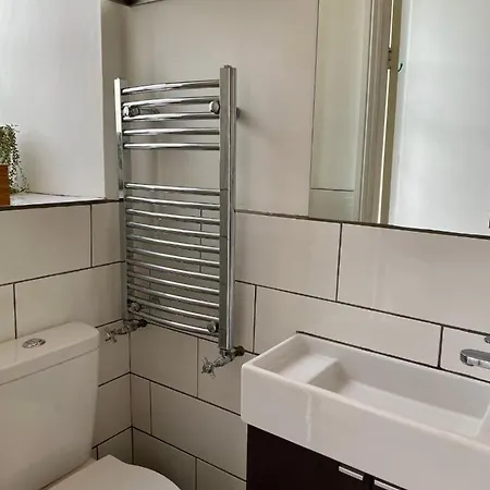 Apartment Grand & Graceful One Bed Flat In Clifton Village