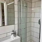 Grand & Graceful One Bed Flat In Clifton Village Lägenhet
