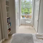 Grand & Graceful One Bed Flat In Clifton Village Lägenhet