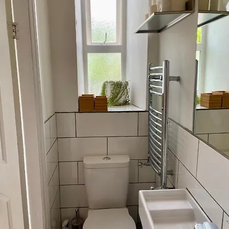 Daire Grand & Graceful One Bed Flat In Clifton Village *