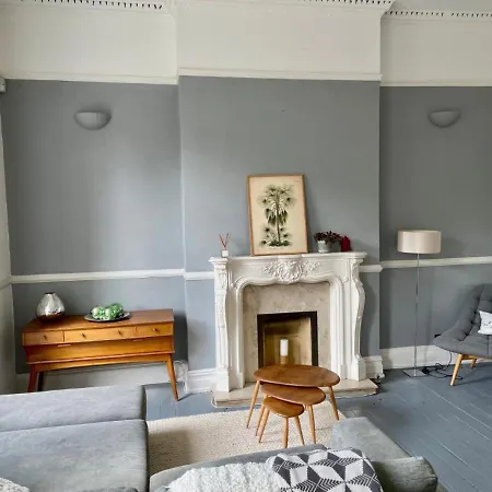 Grand & Graceful One Bed Flat In Clifton Village * Bristol
