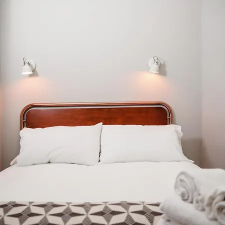 Grand & Graceful One Bed Flat In Clifton Village Bristol